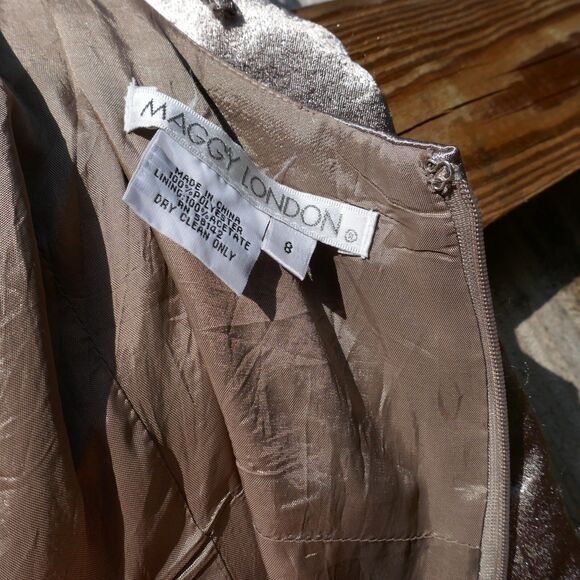MAGGY LONDON Cocktail Dress Metallic Taupe Sleeveless Bubble Hem Evening Size 8 - Picture 5 of 7